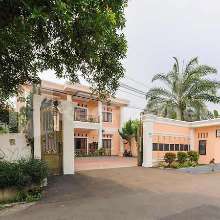 Pondok Cimanggu Syariah Mitra Reddoorz Богор Екстериор снимка