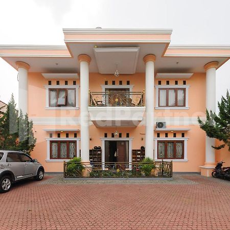 Pondok Cimanggu Syariah Mitra Reddoorz Богор Екстериор снимка