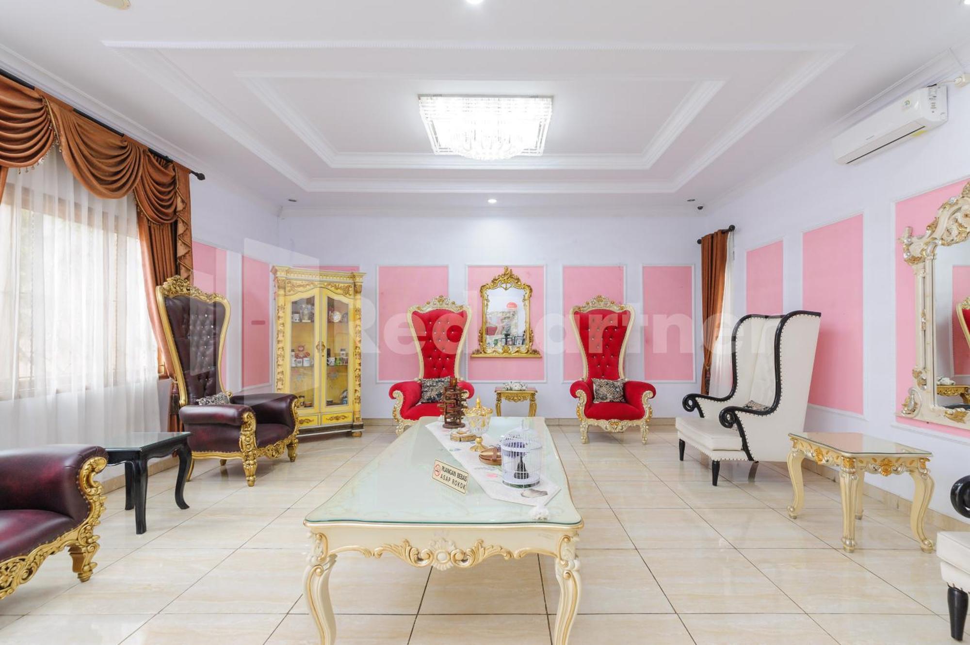 Pondok Cimanggu Syariah Mitra Reddoorz Богор Екстериор снимка